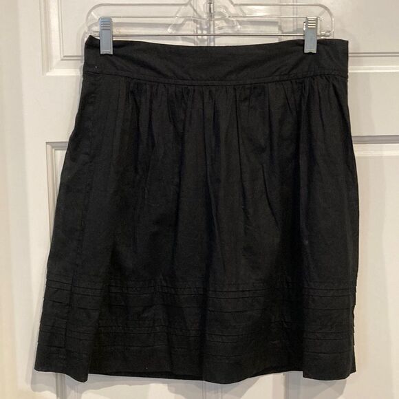 Loft black kneelength skirt, size 2 - Picture 1 of 7